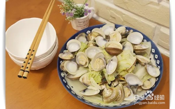 如何做出家常菜系列之蛤蜊蒸包心菜