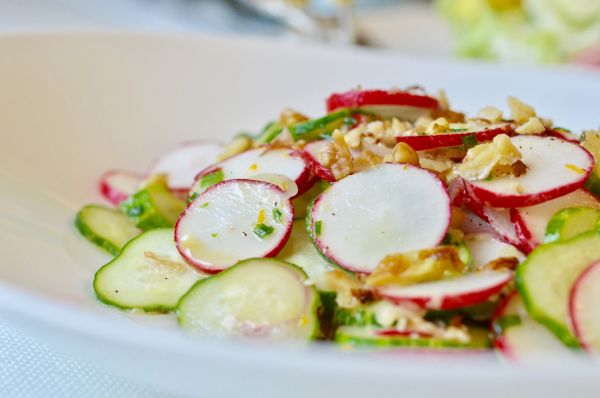 红萝卜青瓜沙拉