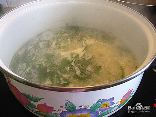 蒲公英乌冬汤面