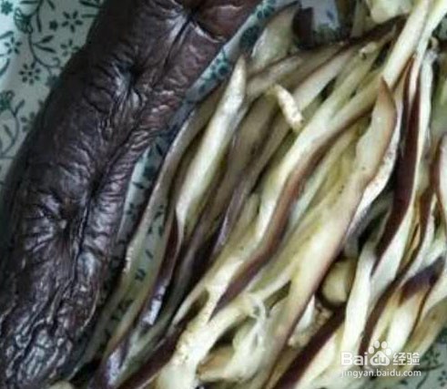 凉拌手撕紫茄子