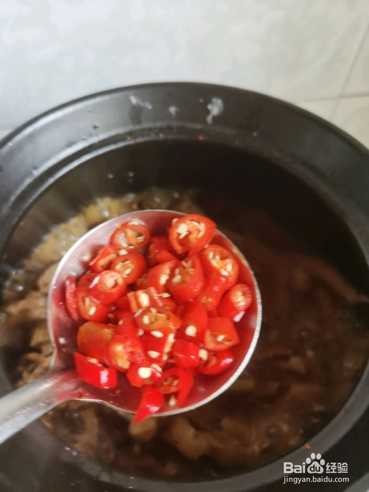 小鸡炖蘑菇的做法