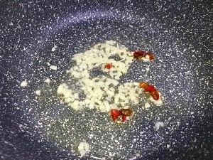 养生食补蒜香茄子的做法