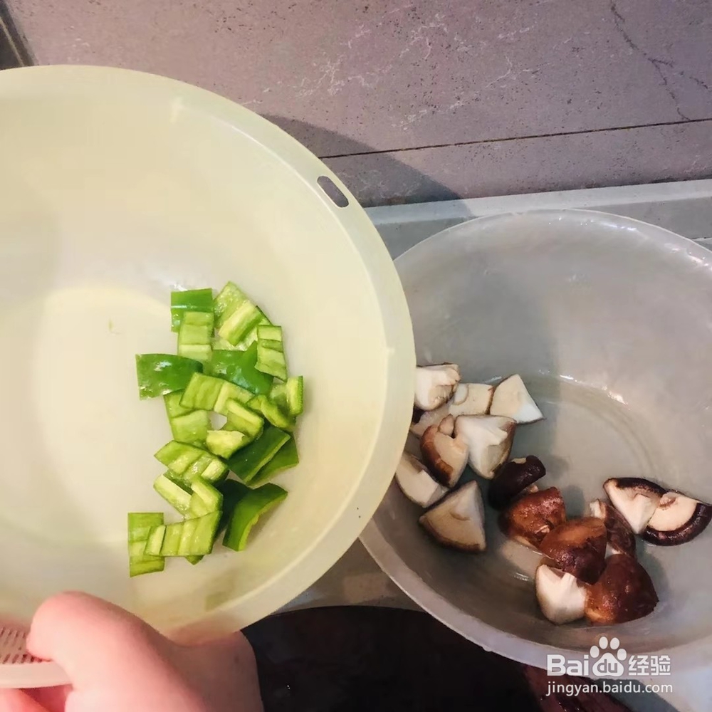 土豆黄焖鸡做法