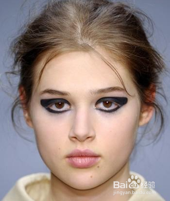 烟熏重口味演绎狂野魅力