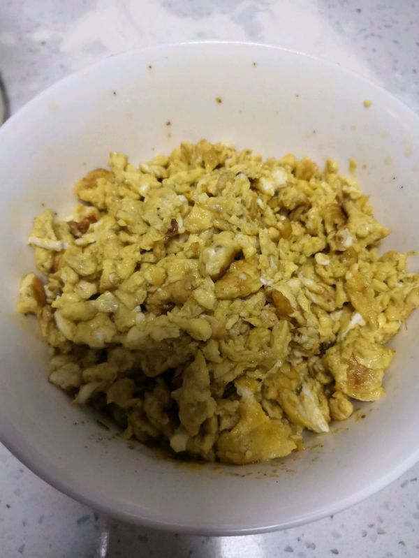 韭菜鸡蛋素馅包
