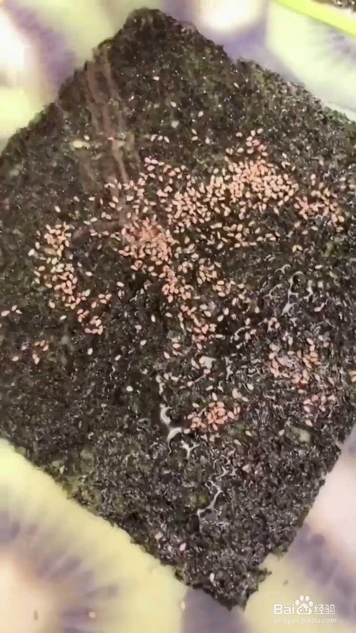 如何制作好吃的芝麻夹心海苔？