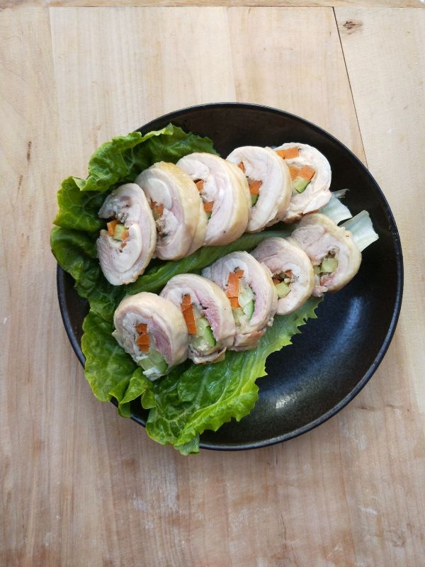 黑胡椒烤蔬菜鸡腿卷