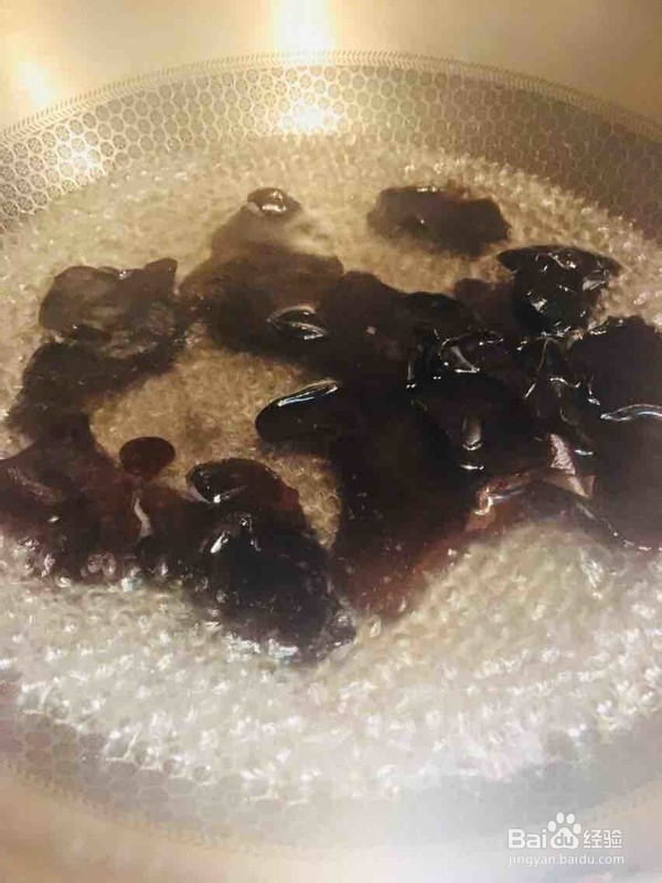 木耳拌紫甘蓝的做法