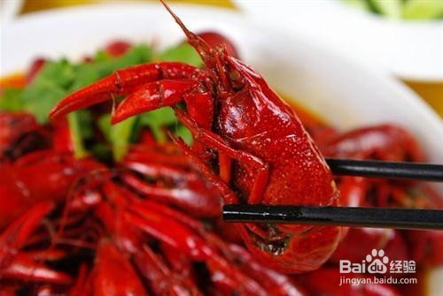 6个步骤教你怎么吃麻辣小龙虾