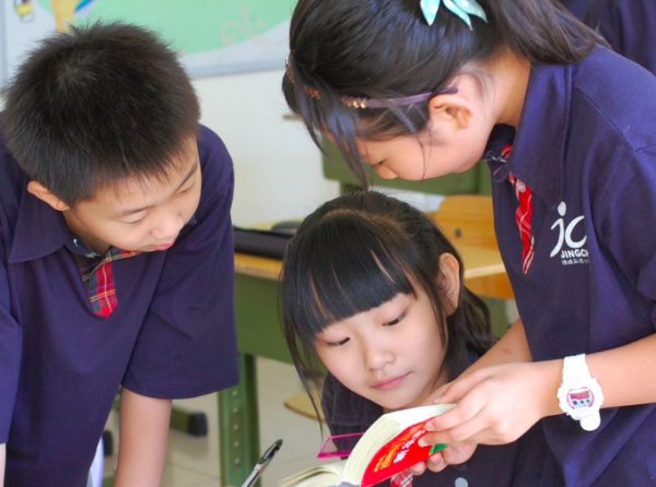 小学几岁上一年级