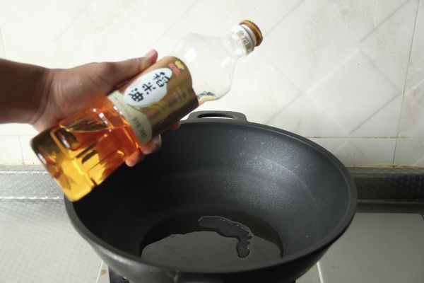 虾仁杏仁炒西芹