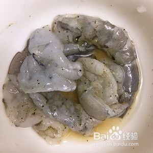 教你制作美味的番茄虾球芝士焗饭