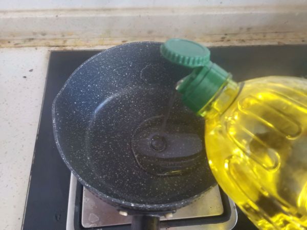凉拌鸡丝荞麦面