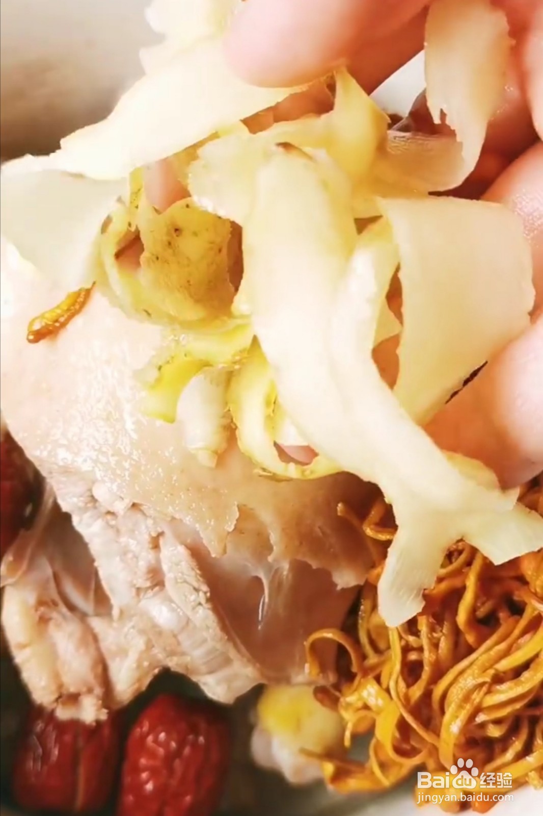 #秋季养生的鸭肉虫草花汤#