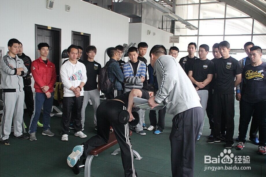 私人健身教练之器械私教