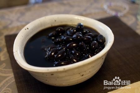 婴儿过敏性鼻炎吃什么好?