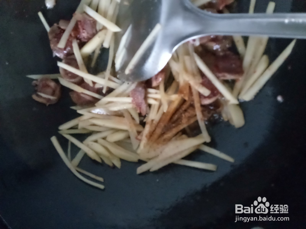 香肠土豆丝青椒炒饭