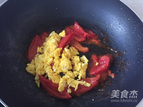 西红柿鸡蛋盖饭