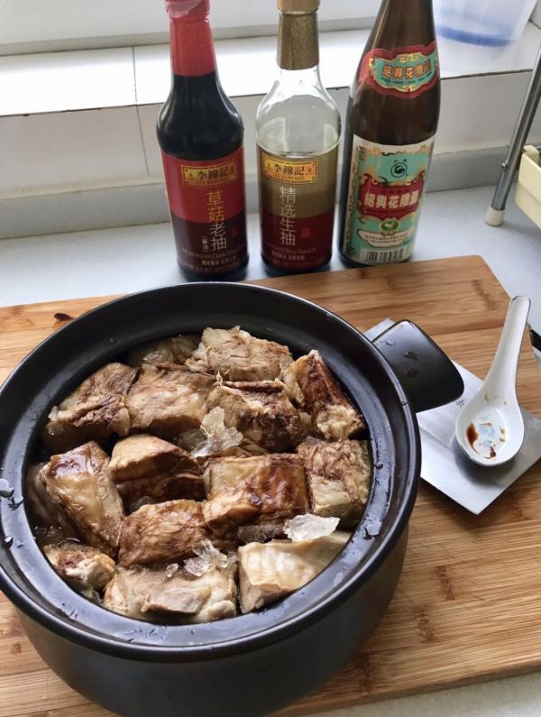 肥而不腻东坡肉