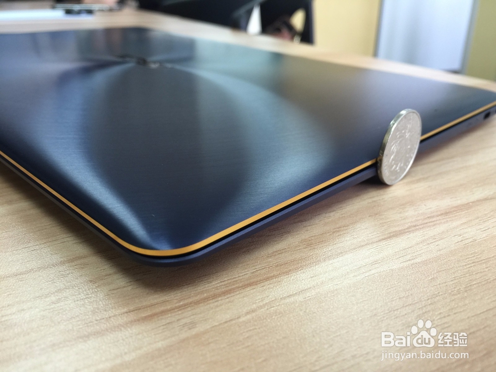 华硕灵耀3 Deluxe开箱