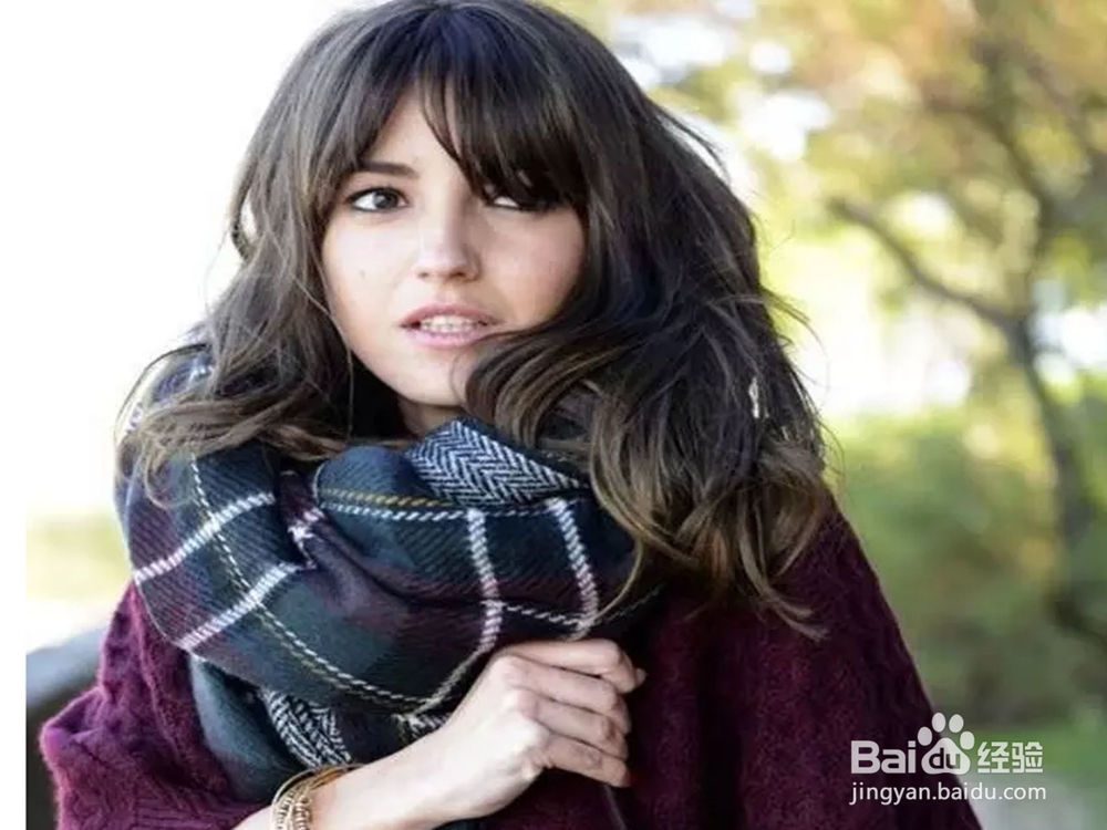 如何系围巾更漂亮