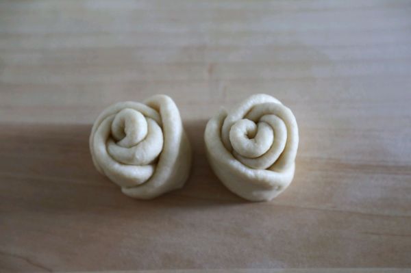 淡奶油玫瑰花面包