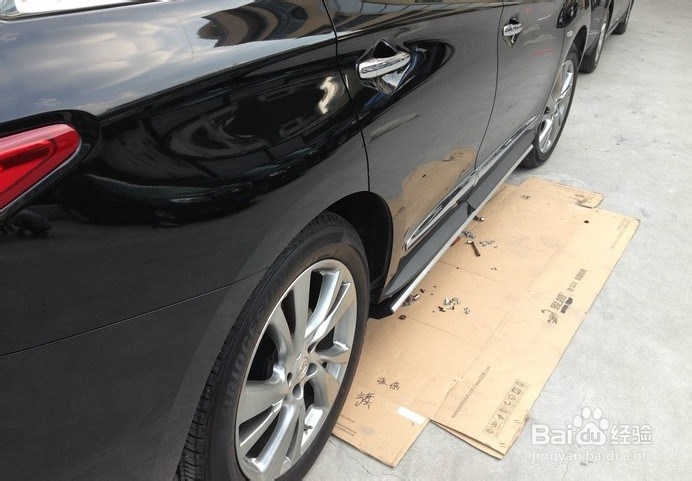 英菲尼迪QX70、FX35加装电动踏板效果实拍