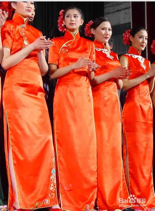 女士在正式场合如何着装端庄得体