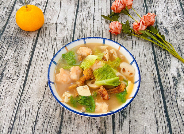 姬松茸莲藕虾滑汤