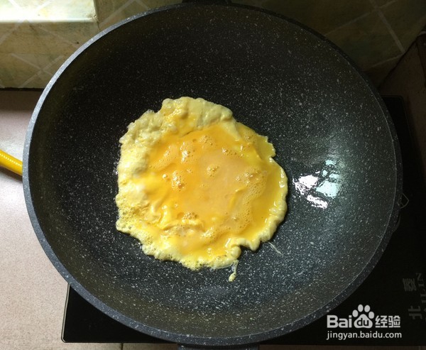 芹菜黑木耳炒鸡蛋做法