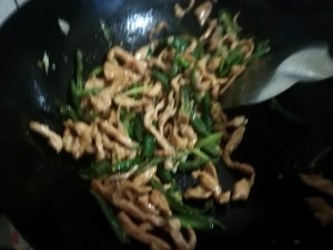 健康养生佳品青椒肉丝的做法