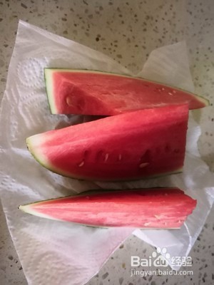 夏季怎么挑选西瓜