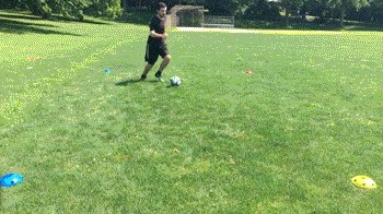 实用的五种世界杯级停球转身技巧