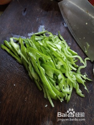 辣椒炒土豆丝