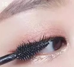 眼妆怎么化好看呢