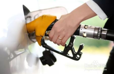 纠结买燃油车和纯电动车,究竟哪种更省钱?