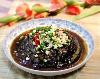 蒜香扣茄子的做法