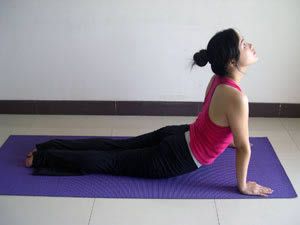 【瑜伽】瑜伽美女教你瘦身瑜伽