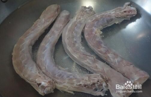 如何自制美味的麻辣鸭脖子