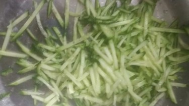 捞汁凉菜的做法