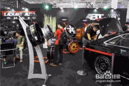 如何判断汽车是否跑偏