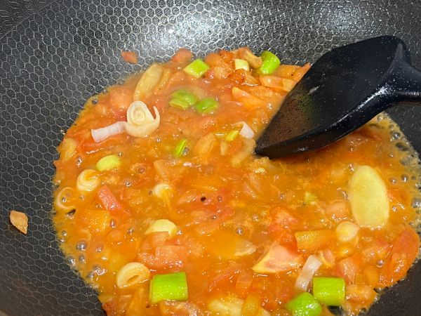 番茄香菇排骨汤