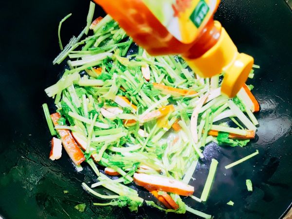 鸡汁香芹炒香干