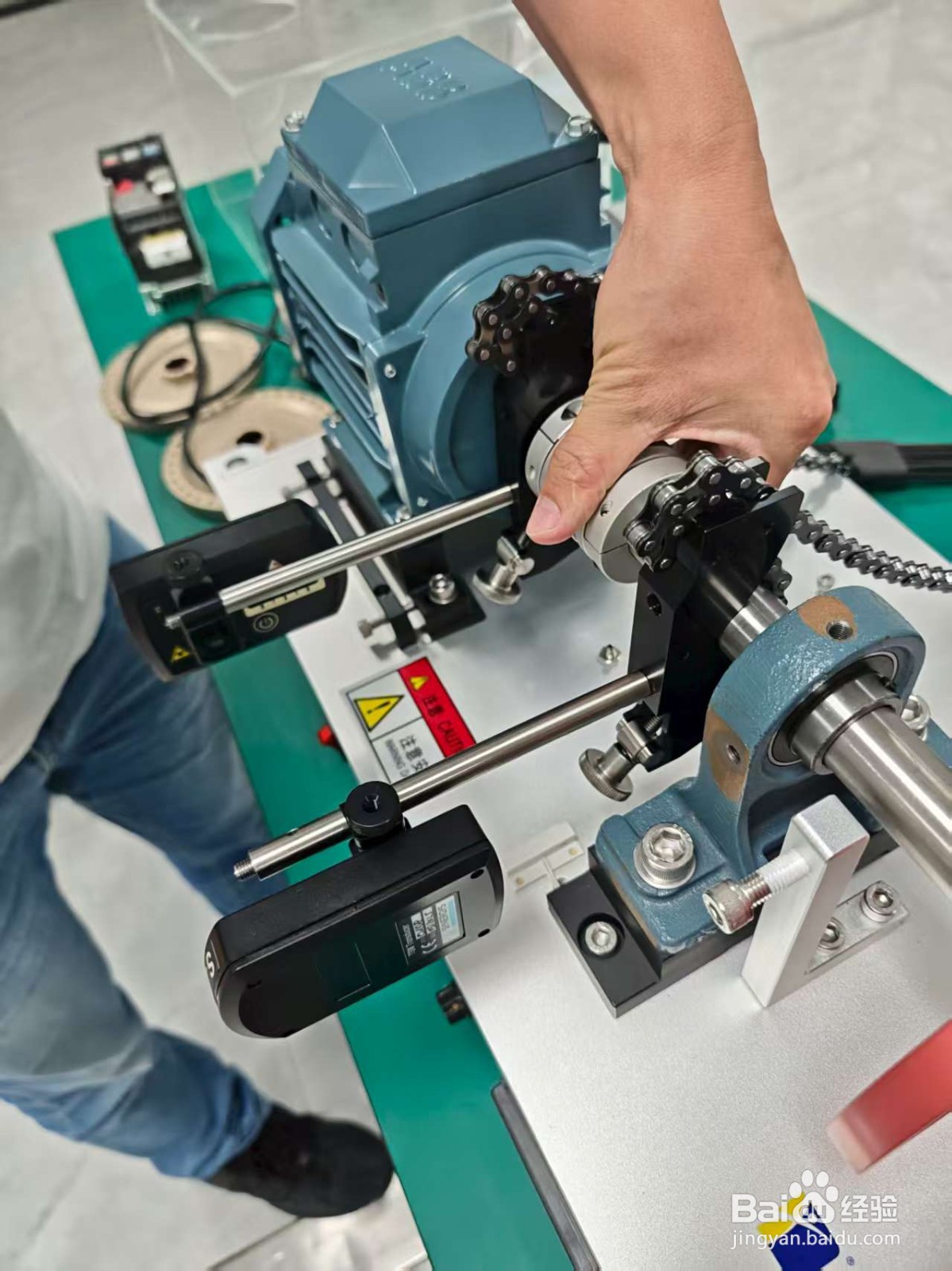 激光对中仪S端和M端安装方式