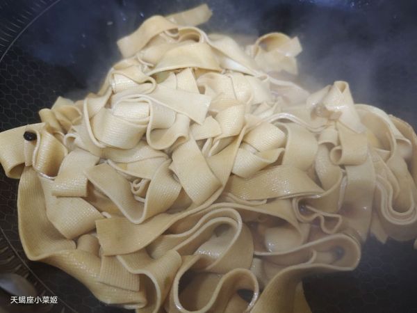 鸡汁尖椒干豆腐