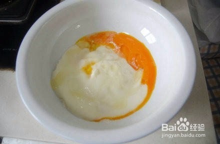 不用烤箱也能做蛋糕，口感更顺滑哦！