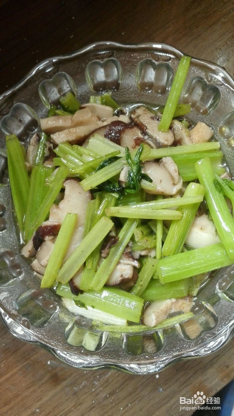 芹菜怎么吃降压