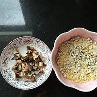 香菇薏米滑鸡粥