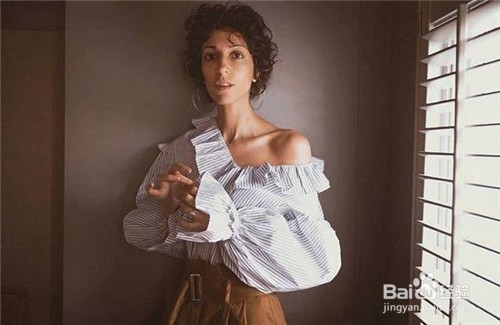 开春换衣啦，赶快跟着诗诗宋佳穿条纹衬衫吧！