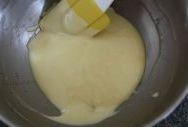 怎么用美的浓香5076款电压锅做戚风蛋糕